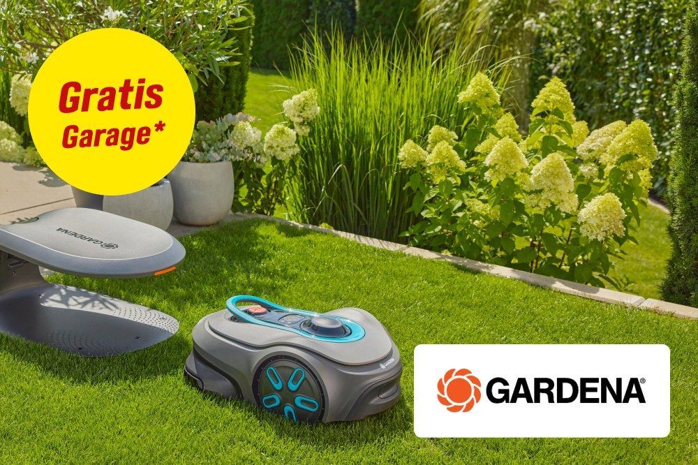 Mähroboter mit Garage auf Rasen